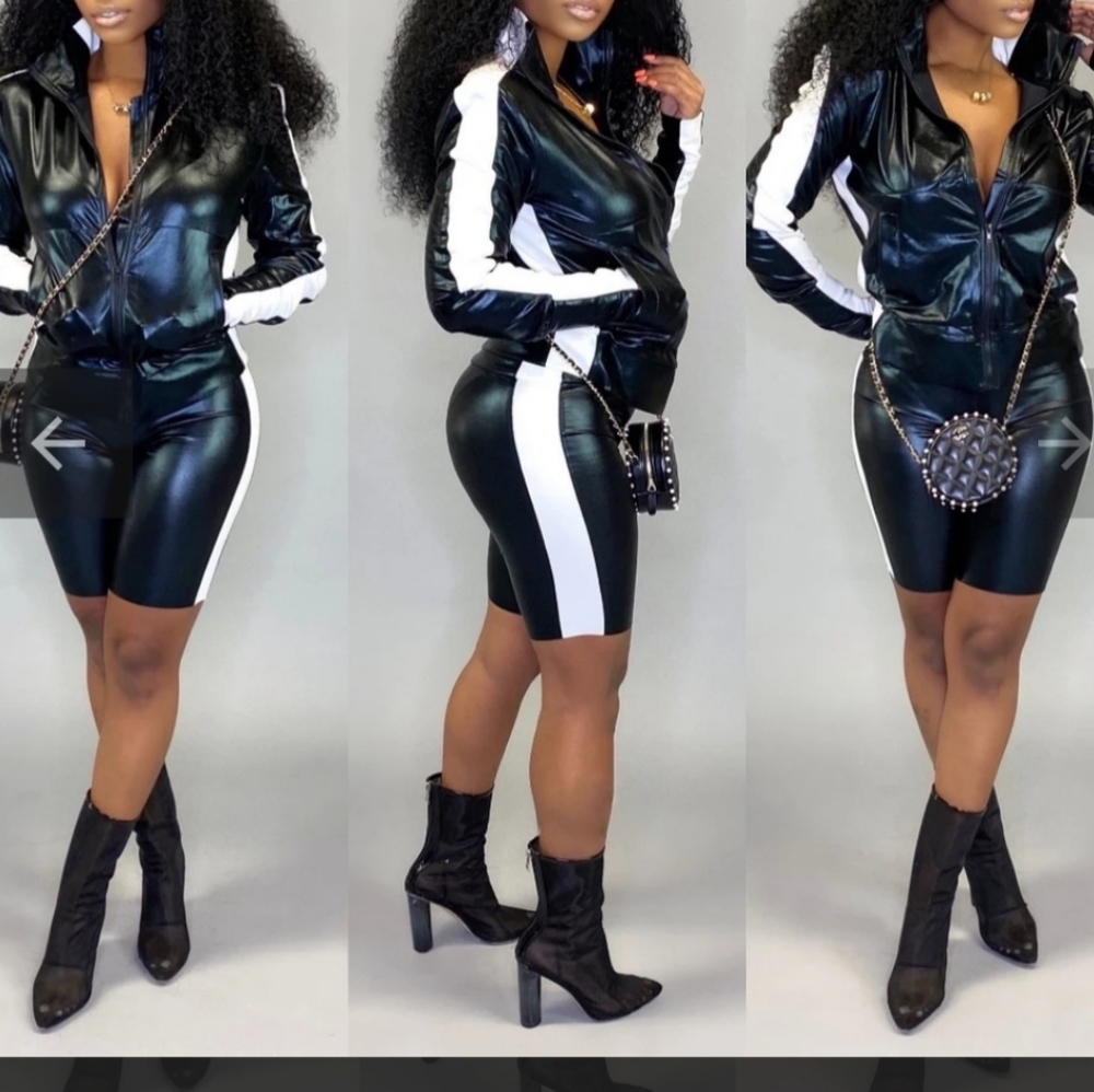 NWT Black lther biker  jacket with matching …